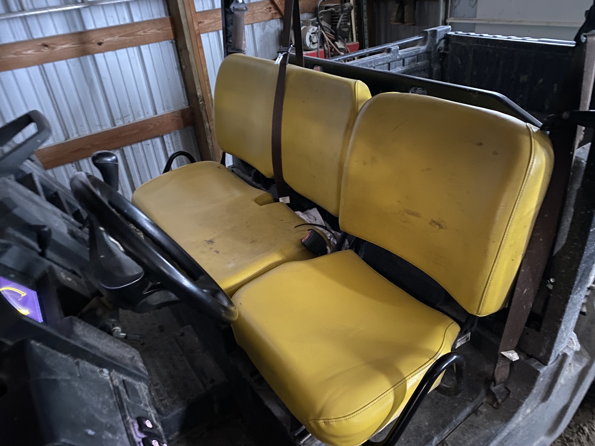 2019 John Deere XUV 835M Image 4