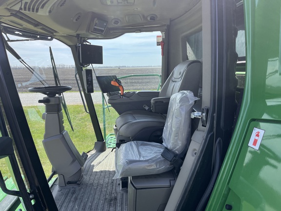 2024 John Deere X9 1100 - Photo33