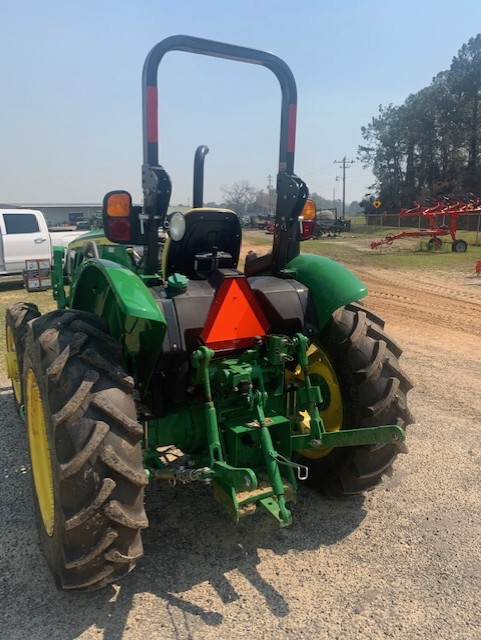2022 John Deere 5045E Image 4