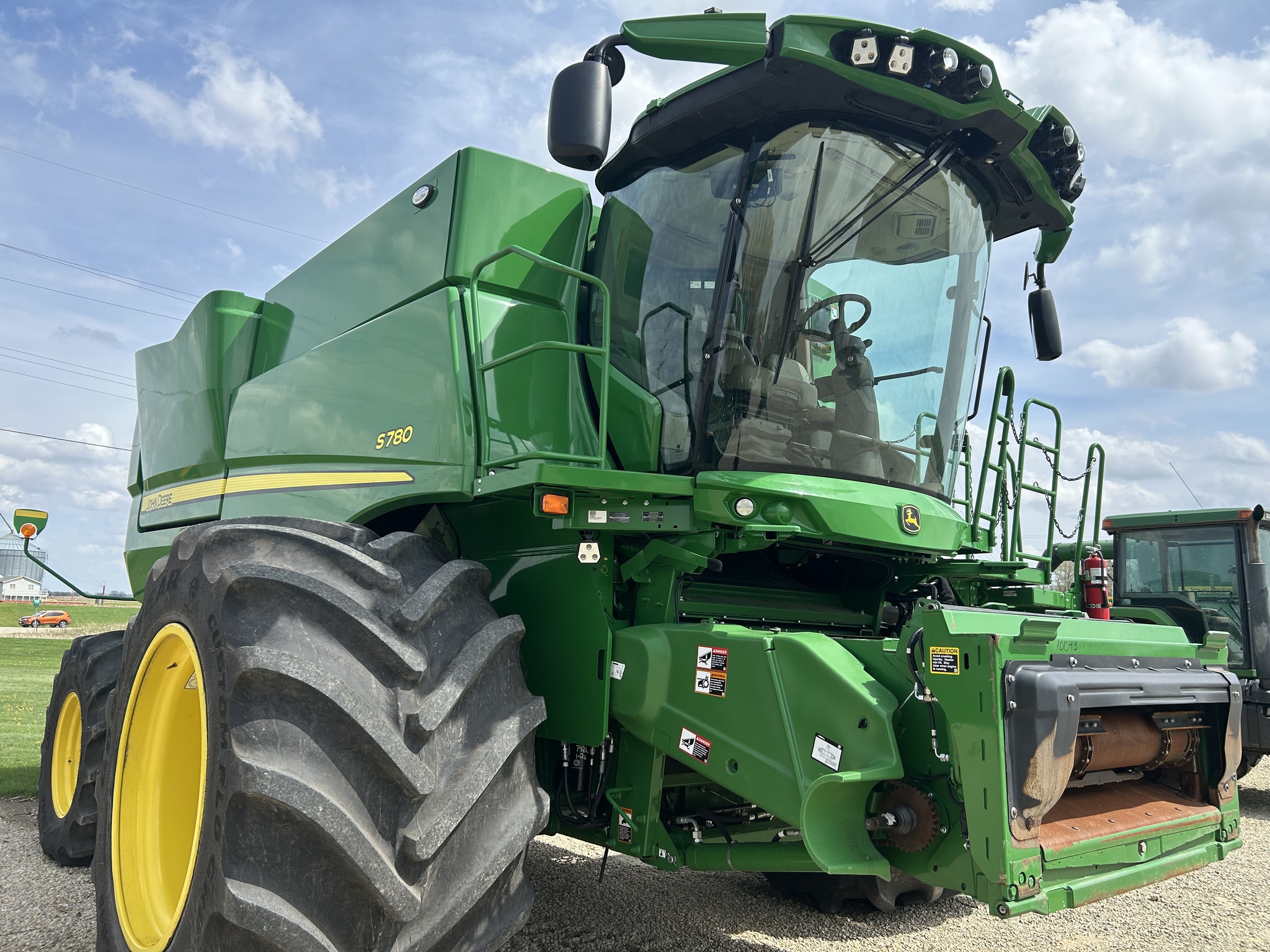  2024 John Deere S780 at Heritage Tractor in Dixon, IL