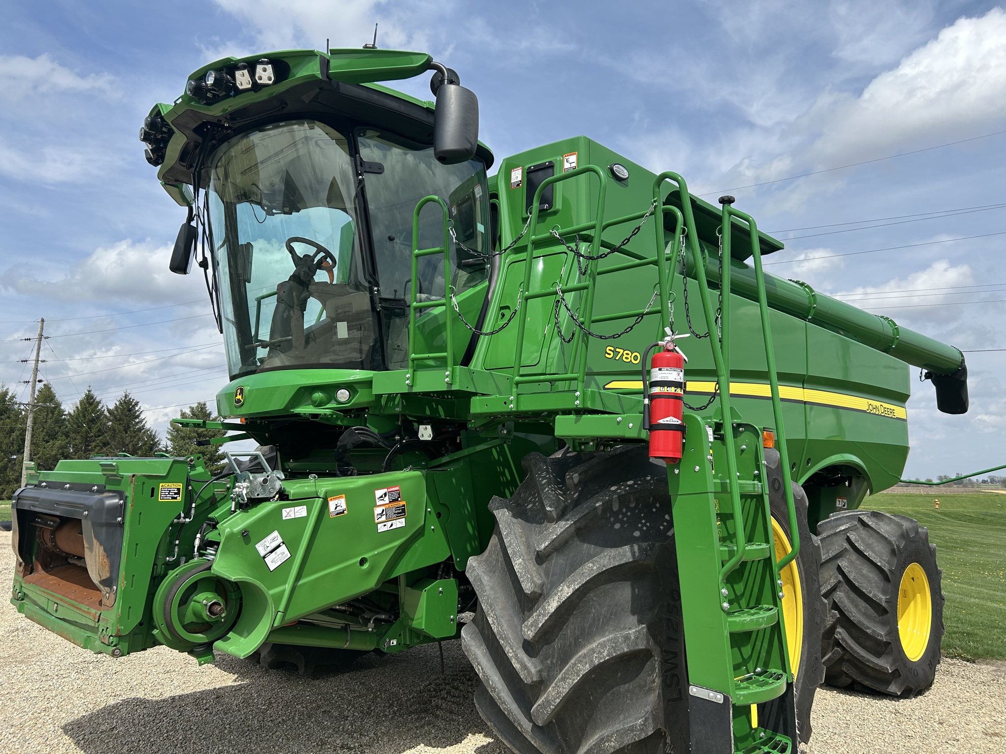  2024 John Deere S780 at Heritage Tractor in Dixon, IL