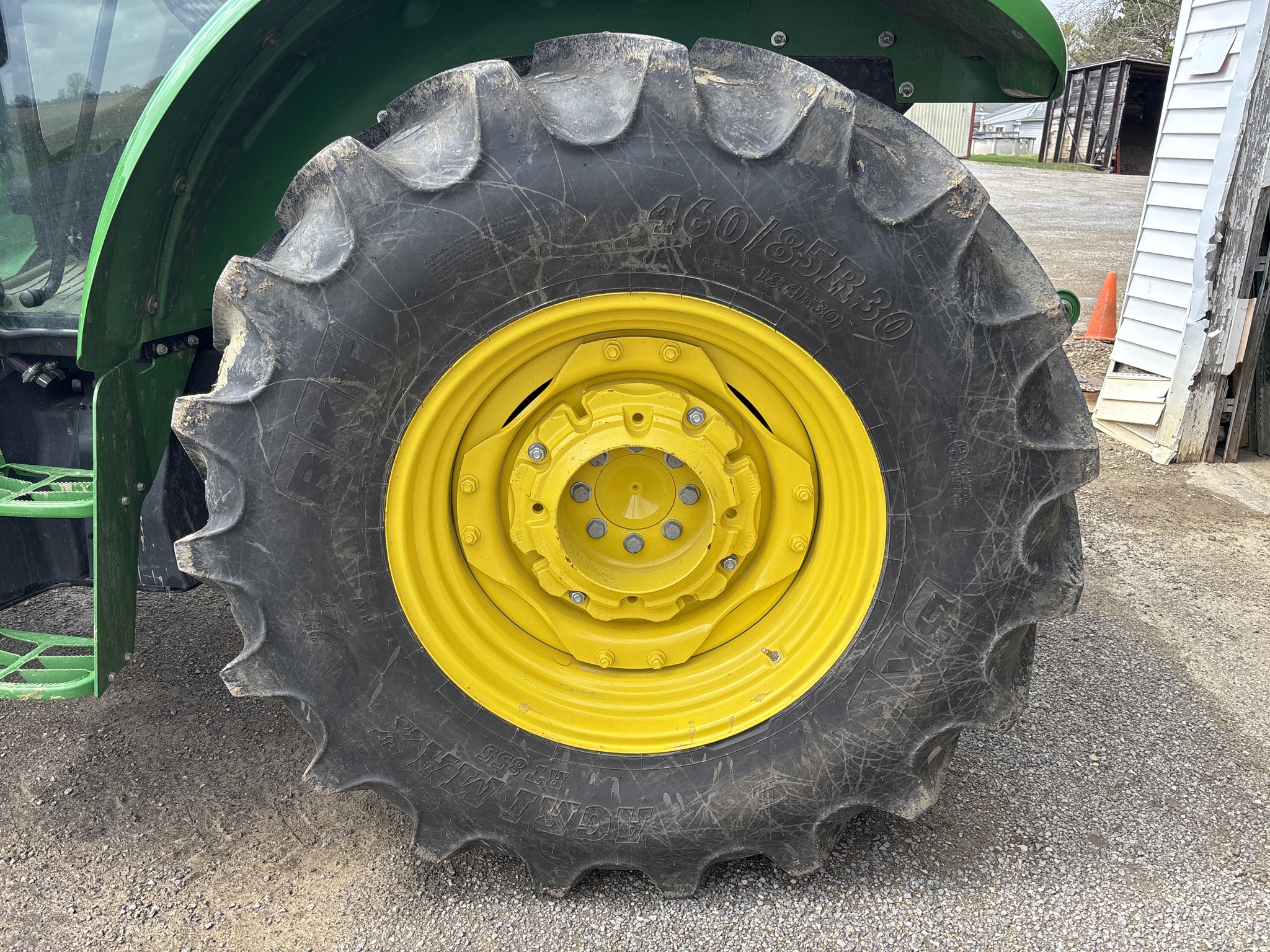 Used 2023 John Deere 5120M Utility Tractors at Koenig Equipment in Urbana, OH - PhotoXL9