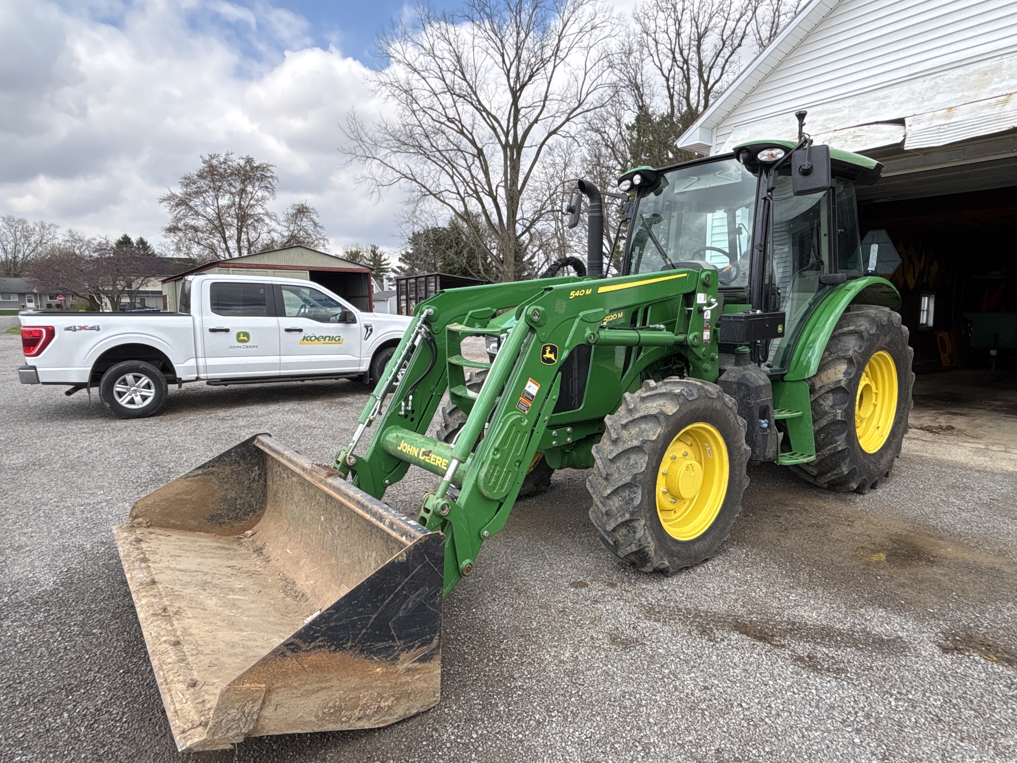 Used 2023 John Deere 5120M Utility Tractors at Koenig Equipment in Urbana, OH - PhotoXL7