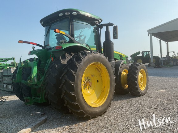 Photo of 2018 John Deere 8245R