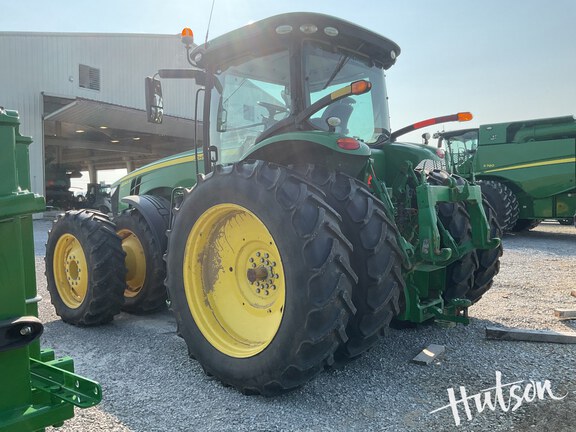 Photo of 2018 John Deere 8245R