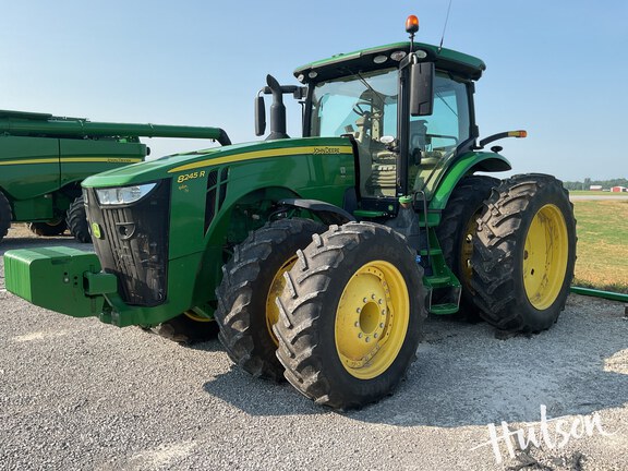 Photo of 2018 John Deere 8245R