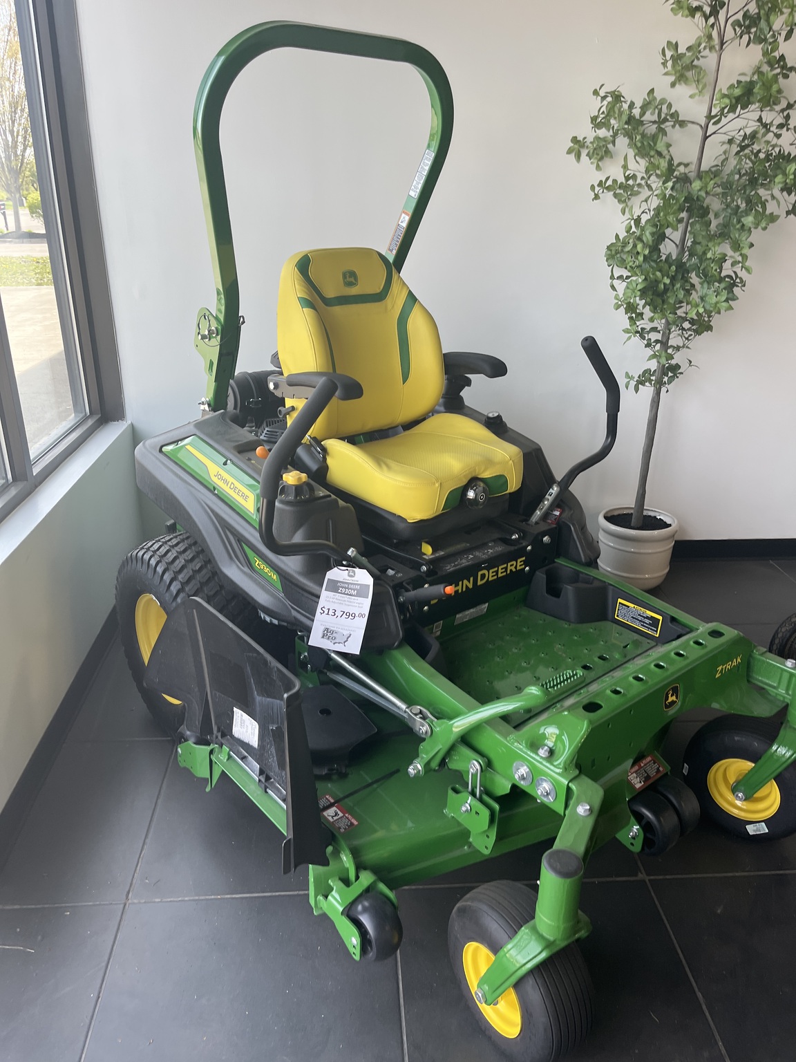 2024 John Deere Z930M Image 1
