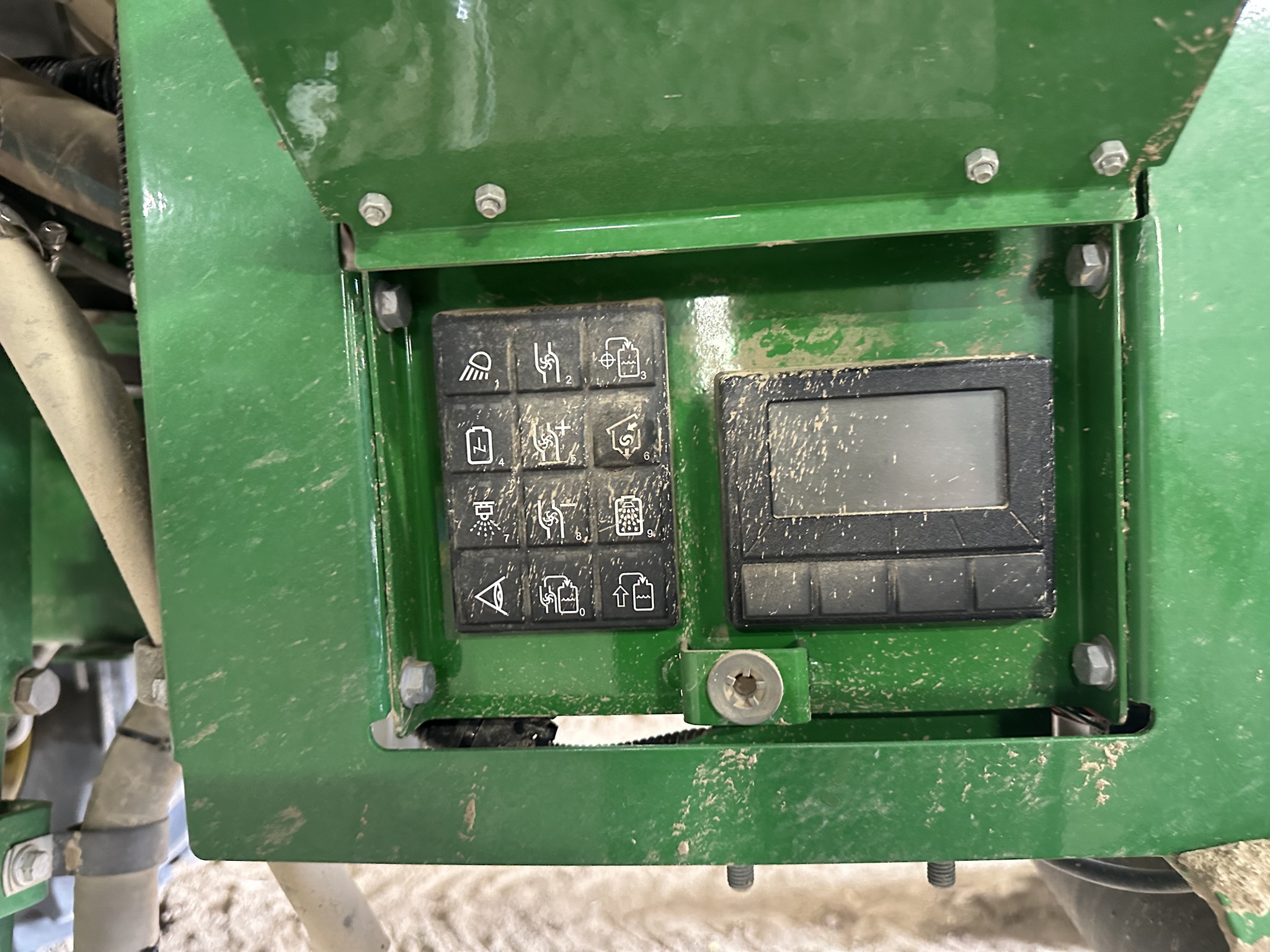 2019 John Deere R4045 Image 18