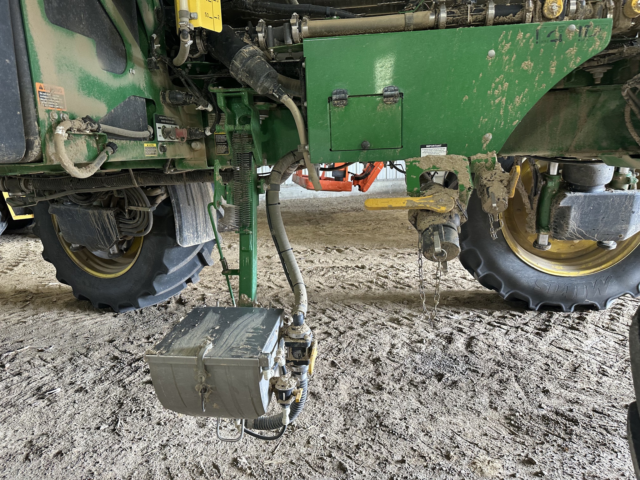 2019 John Deere R4045 Image 15