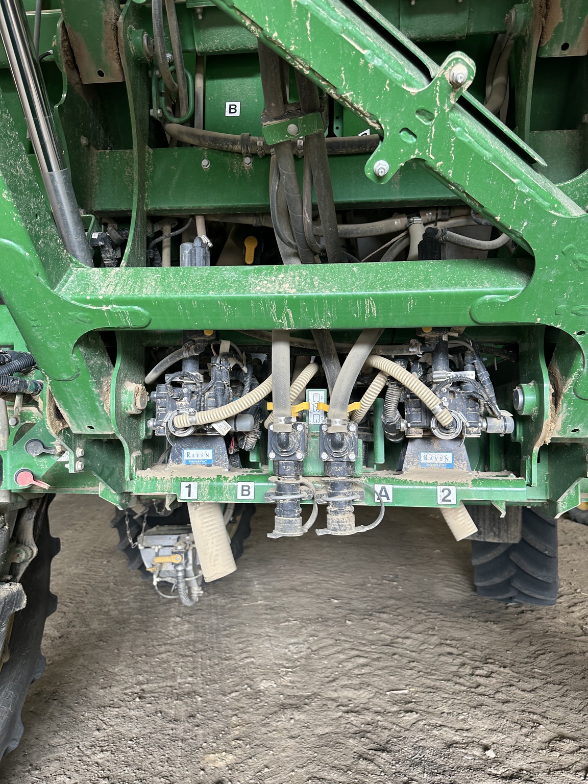 2019 John Deere R4045 Image 13