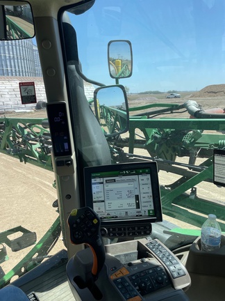 2021 John Deere R4038 - Photo16