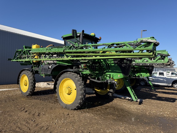  John Deere R4038