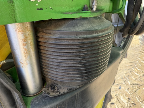 2021 John Deere R4038 - Photo13