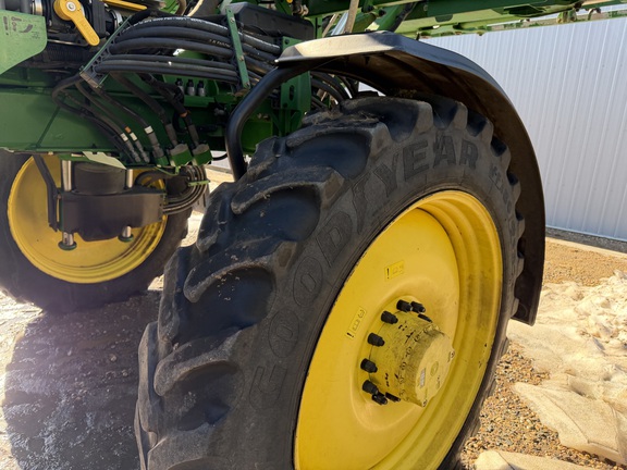 2021 John Deere R4038 - Photo18