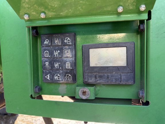 2021 John Deere R4038 - Photo28