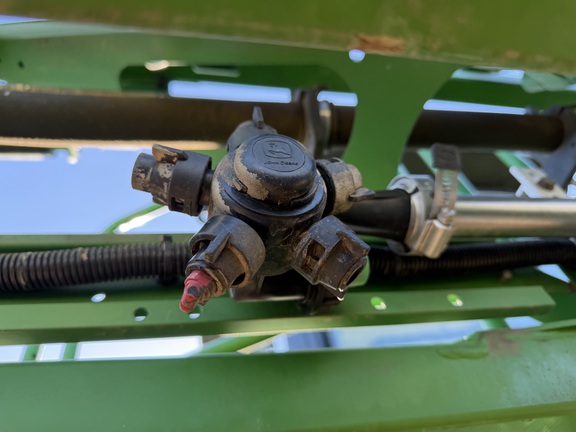 2021 John Deere R4038 - Photo32