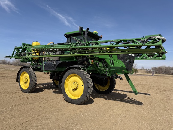  John Deere R4038