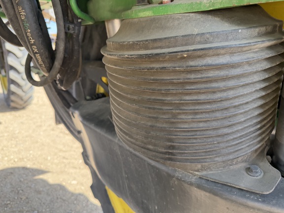 2021 John Deere R4038 - Photo11