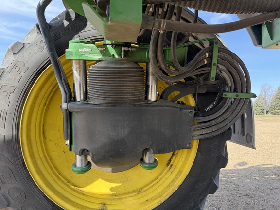 2021 John Deere R4038 - Photo15