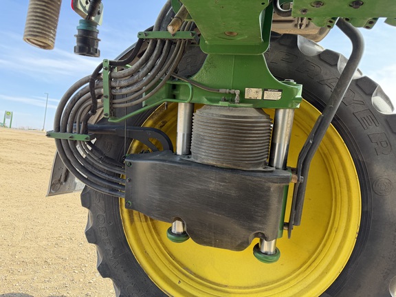 2021 John Deere R4038 - Photo18