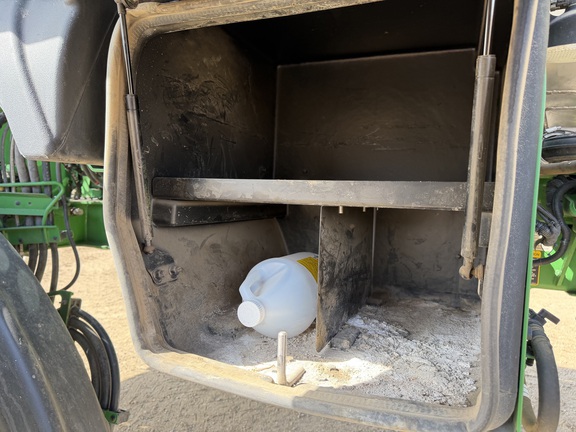 2021 John Deere R4038 - Photo30