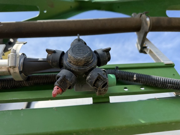 2021 John Deere R4038 - Photo32