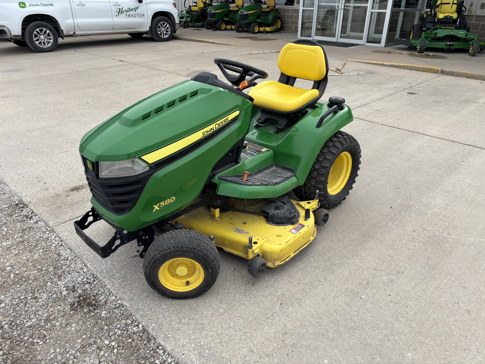  2016 John Deere X580 at Heritage Tractor in Brimfield, IL