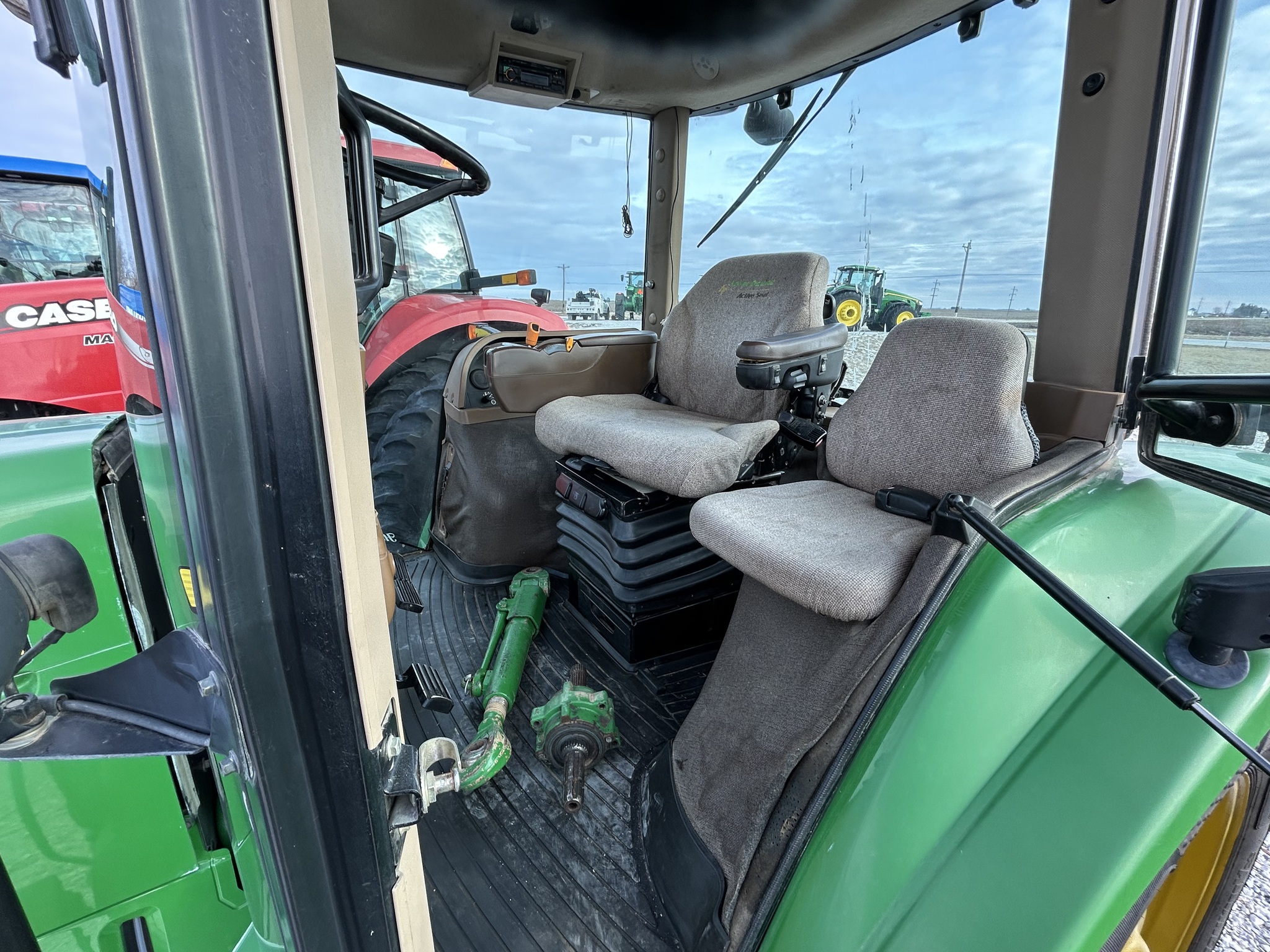  2009 John Deere 7830 at Heritage Tractor in Macomb, IL