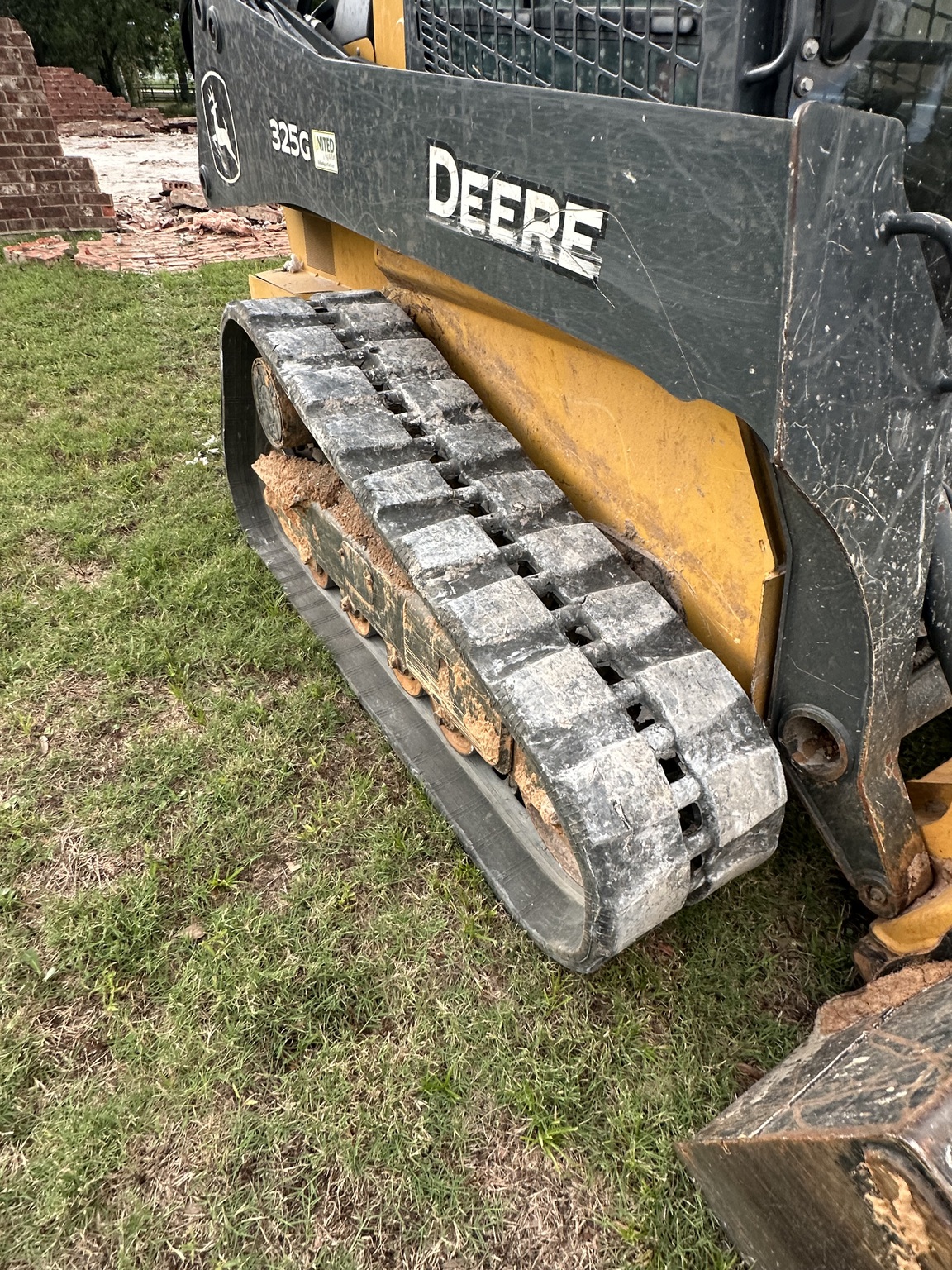 2021 John Deere 325G Image 30