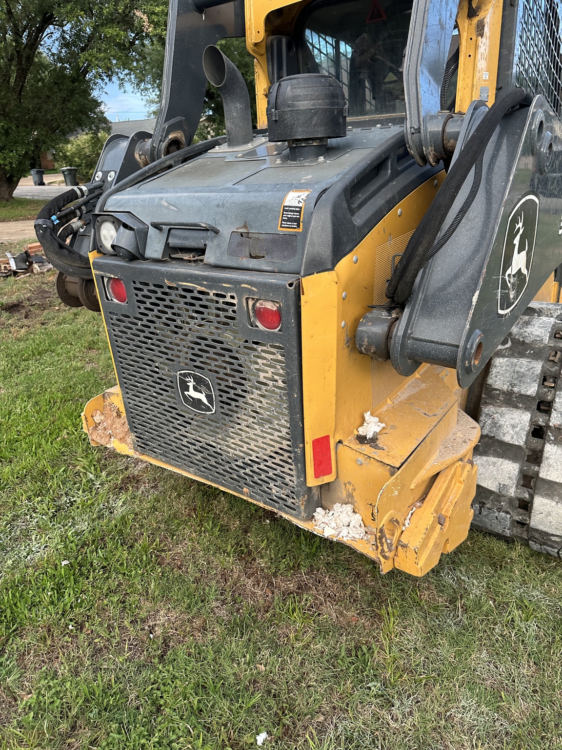 2021 John Deere 325G Image 21