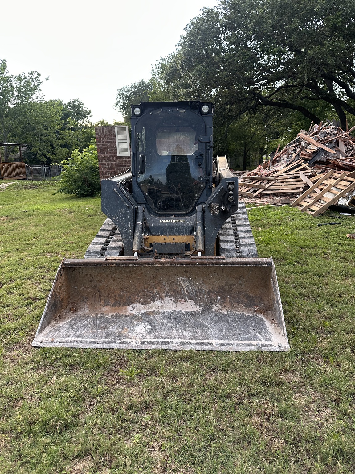 2021 John Deere 325G Image 7