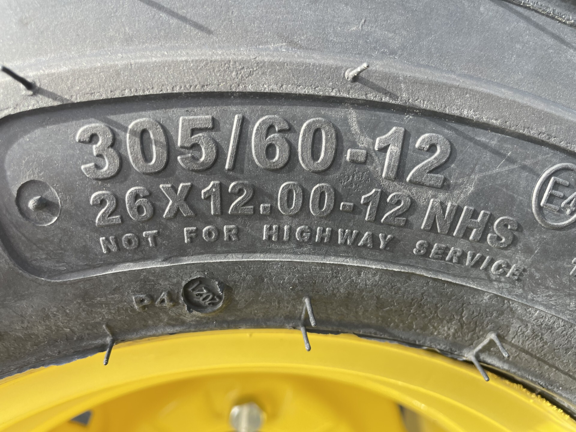 2021 John Deere 1025R Image 9