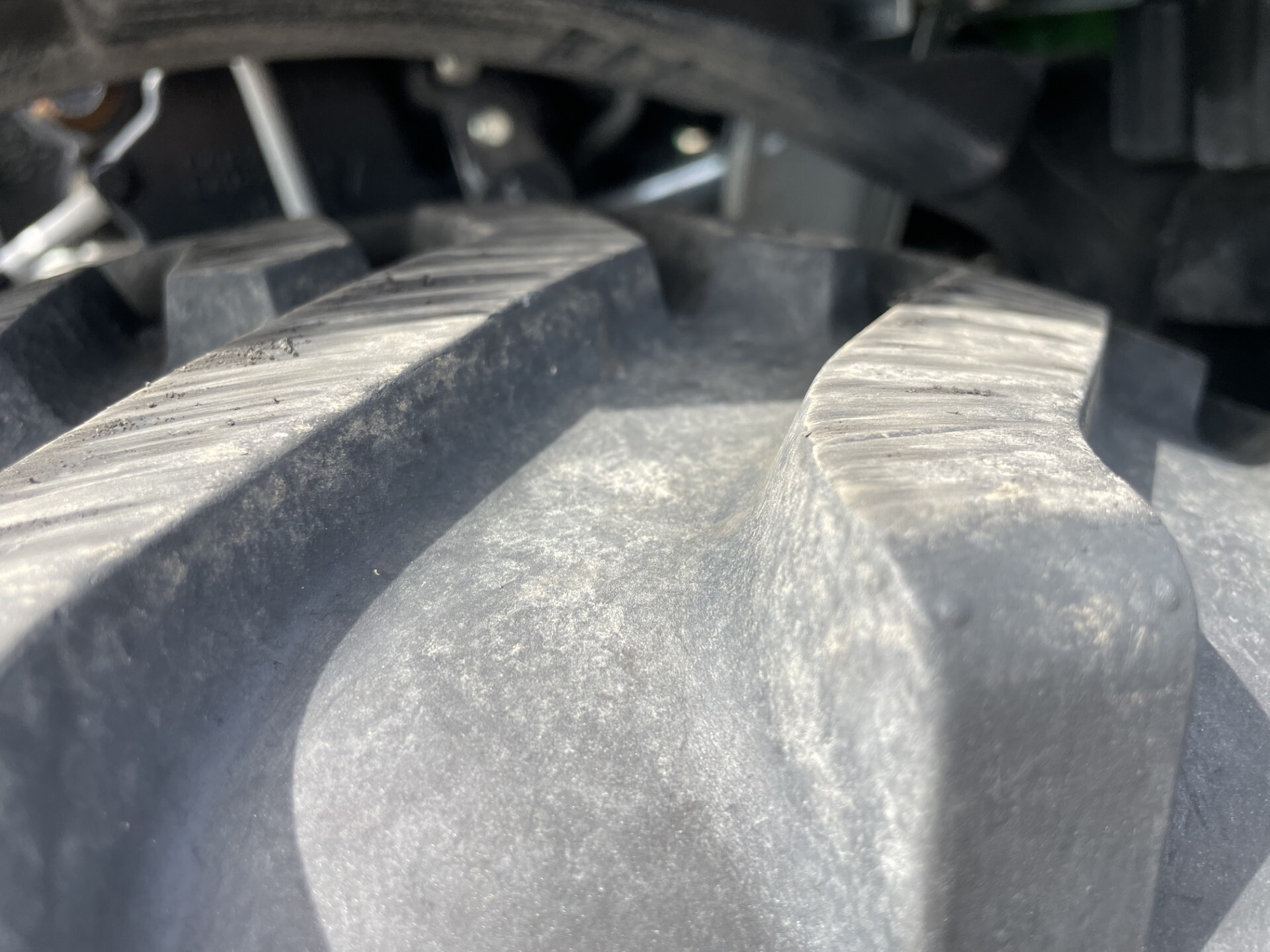 2021 John Deere 1025R Image 10