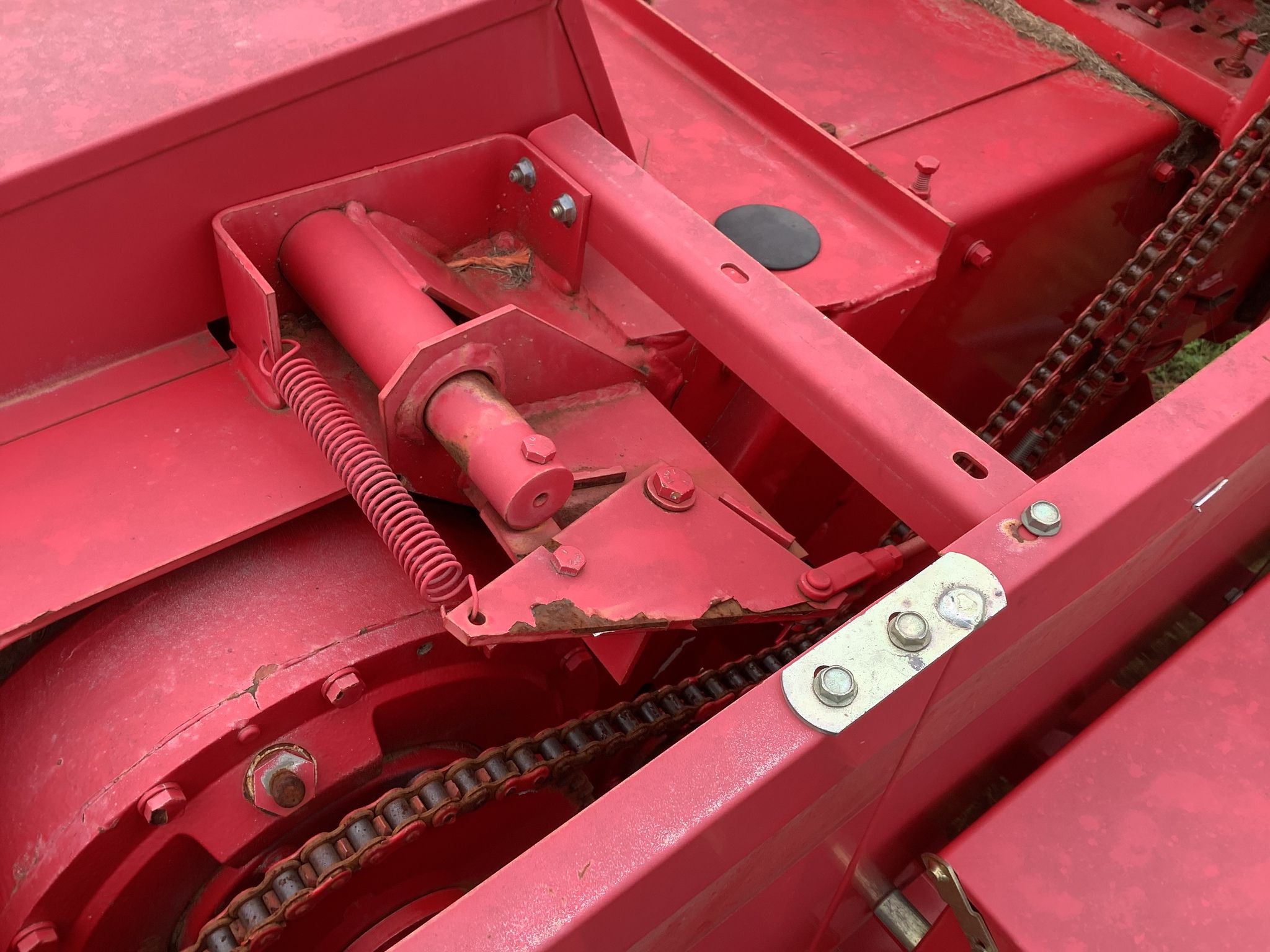2013 Massey Ferguson 1837 Image 10
