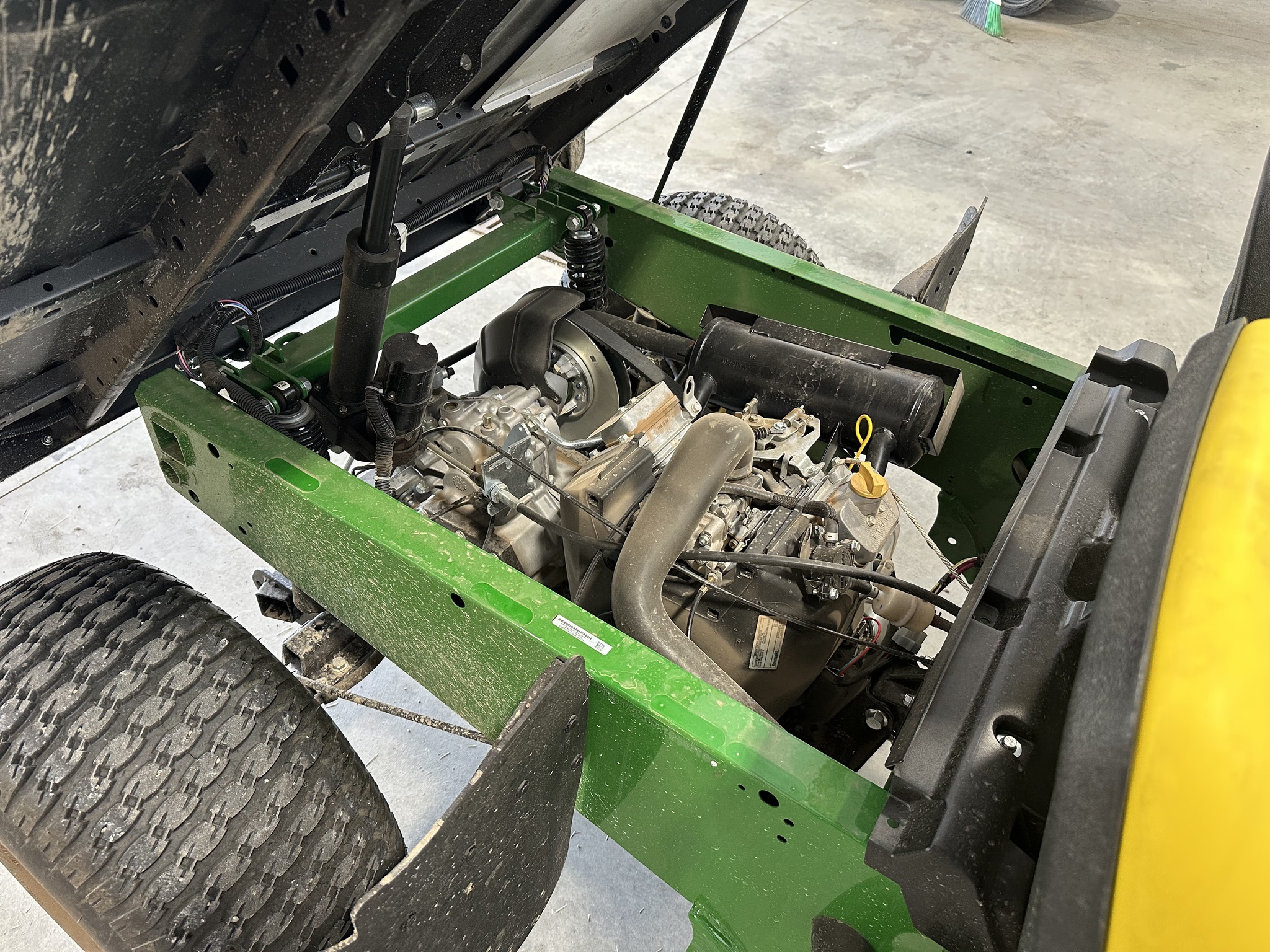 2024 John Deere TX Image 17