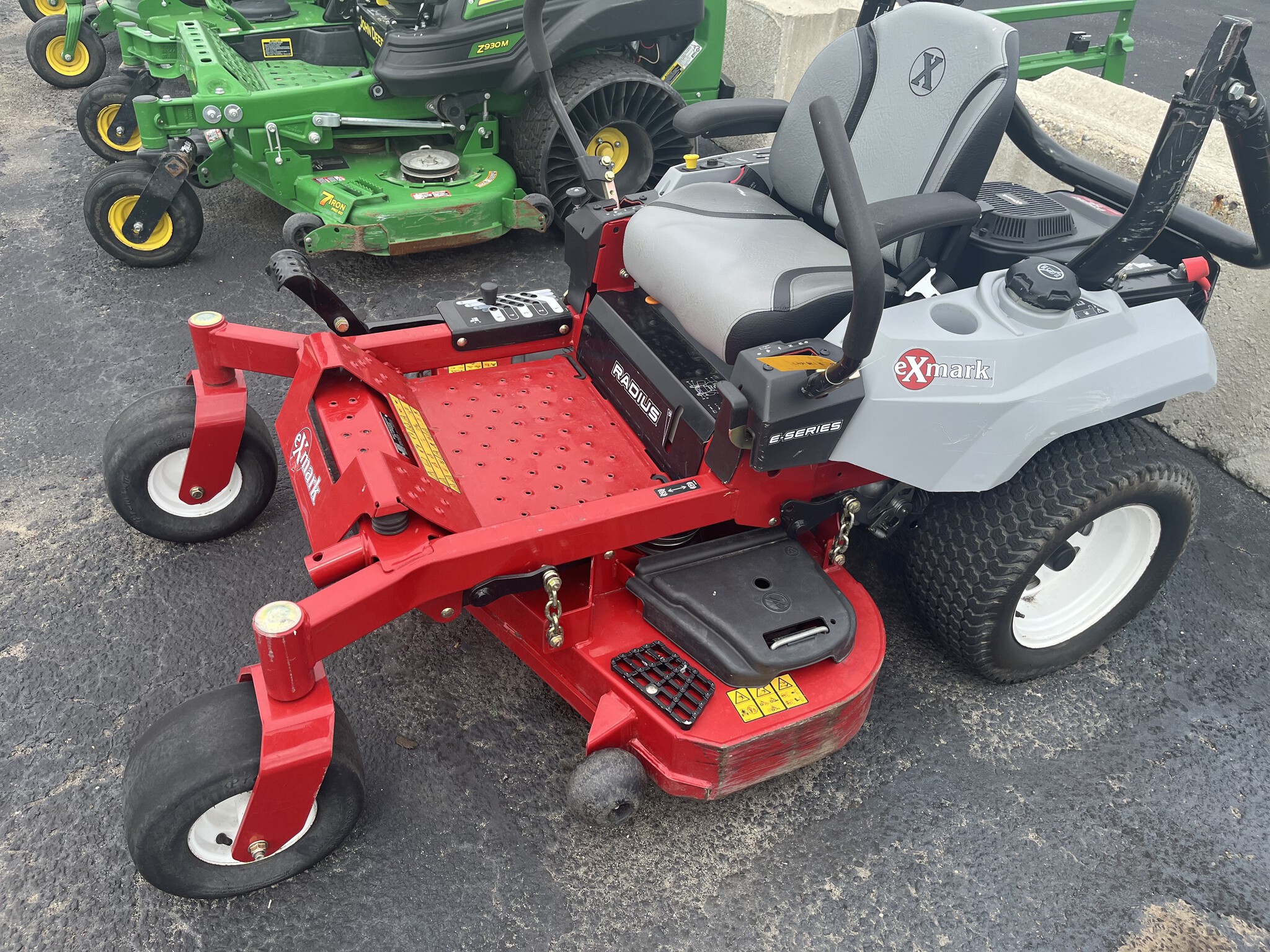 2022 Exmark RZE708GEM Image 3