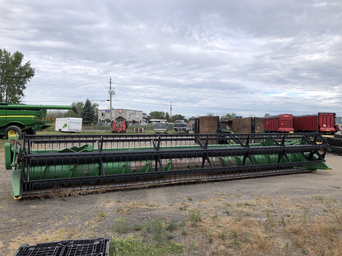 2014 John Deere 630F Image 2