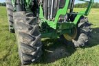 2023 John Deere 6105E Image 21
