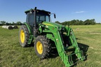 2023 John Deere 6105E Image 8