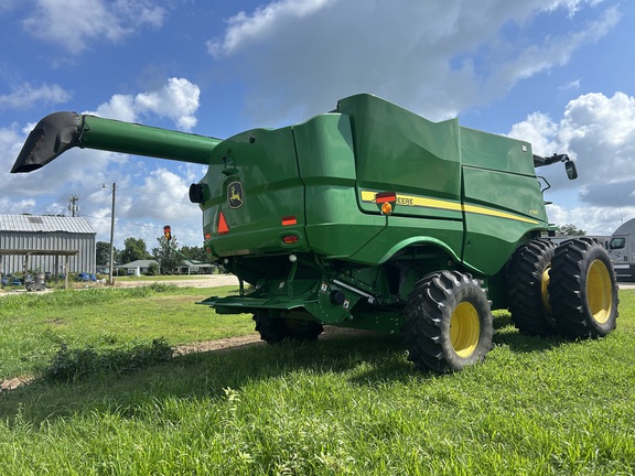 2021 John Deere S760