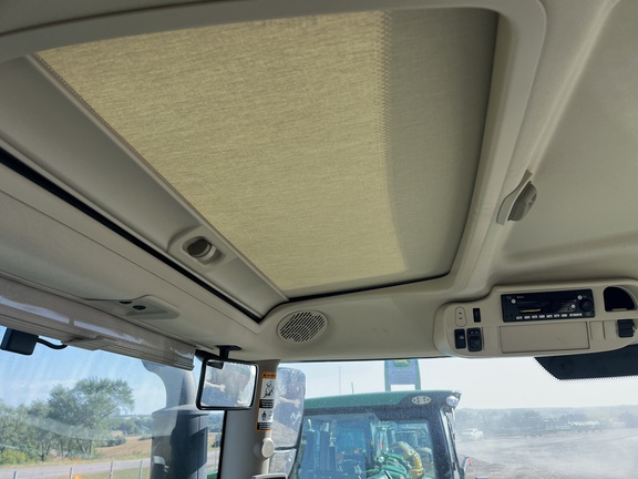 2023 John Deere 6R 195 (14th thumbnail)