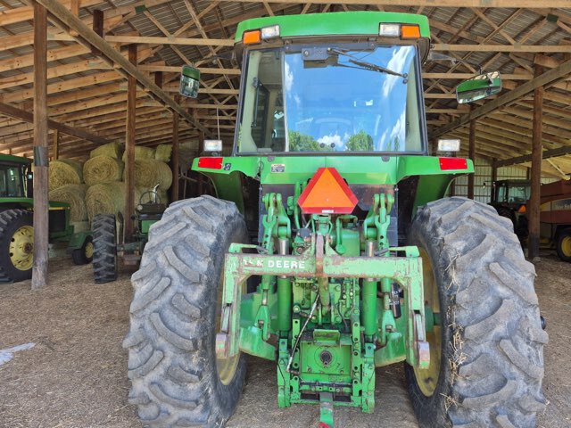 1999 John Deere 7610 Image 6