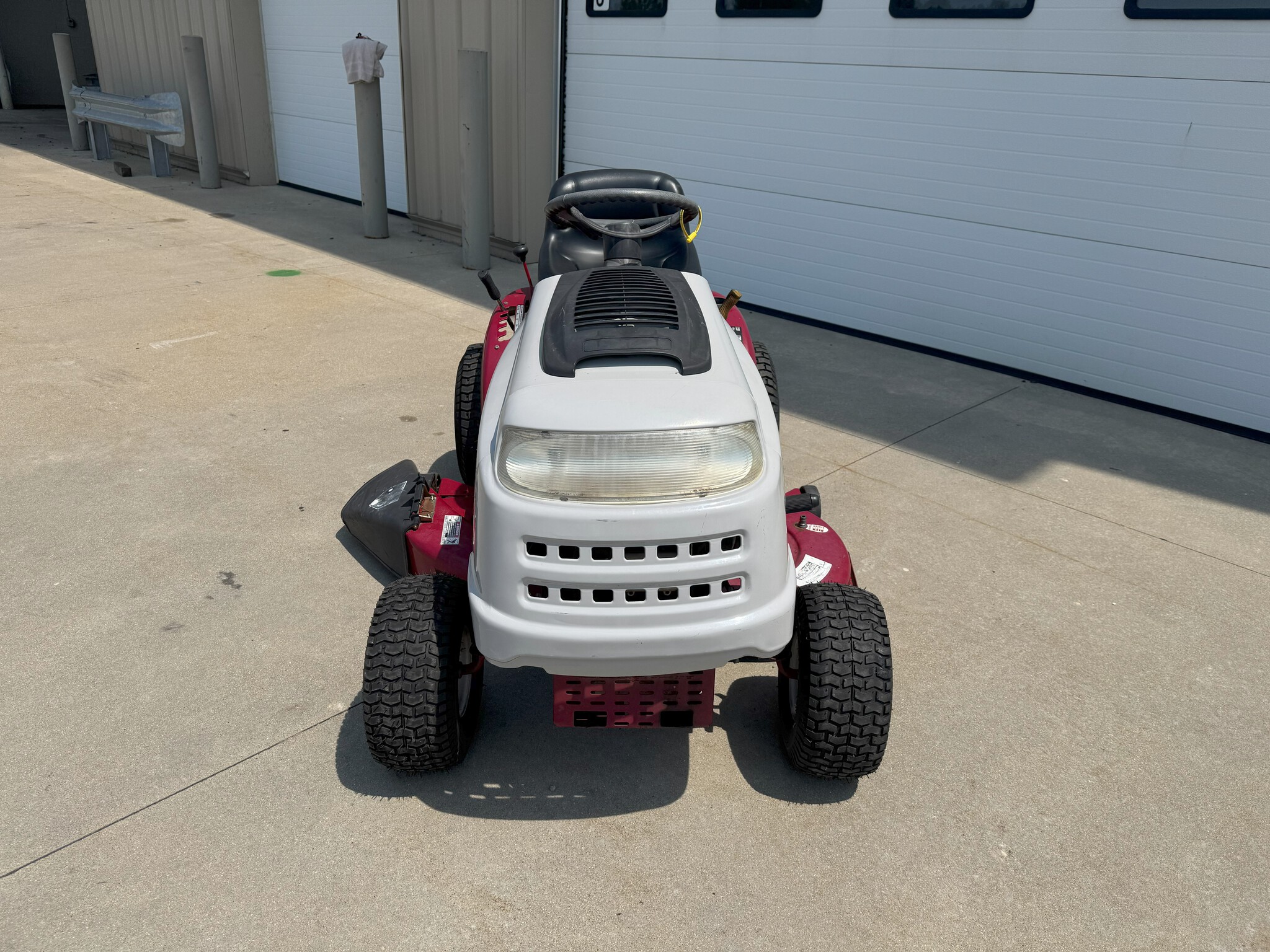 2007 White Outdoor LT 542G Image 8
