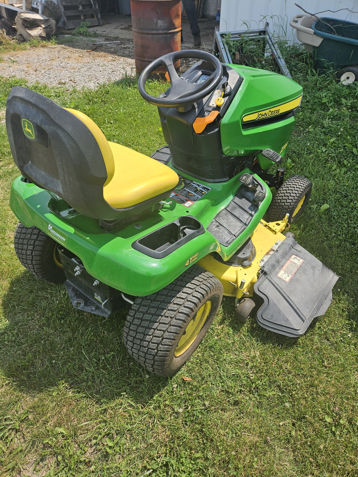 2019 John Deere X384 Image 5