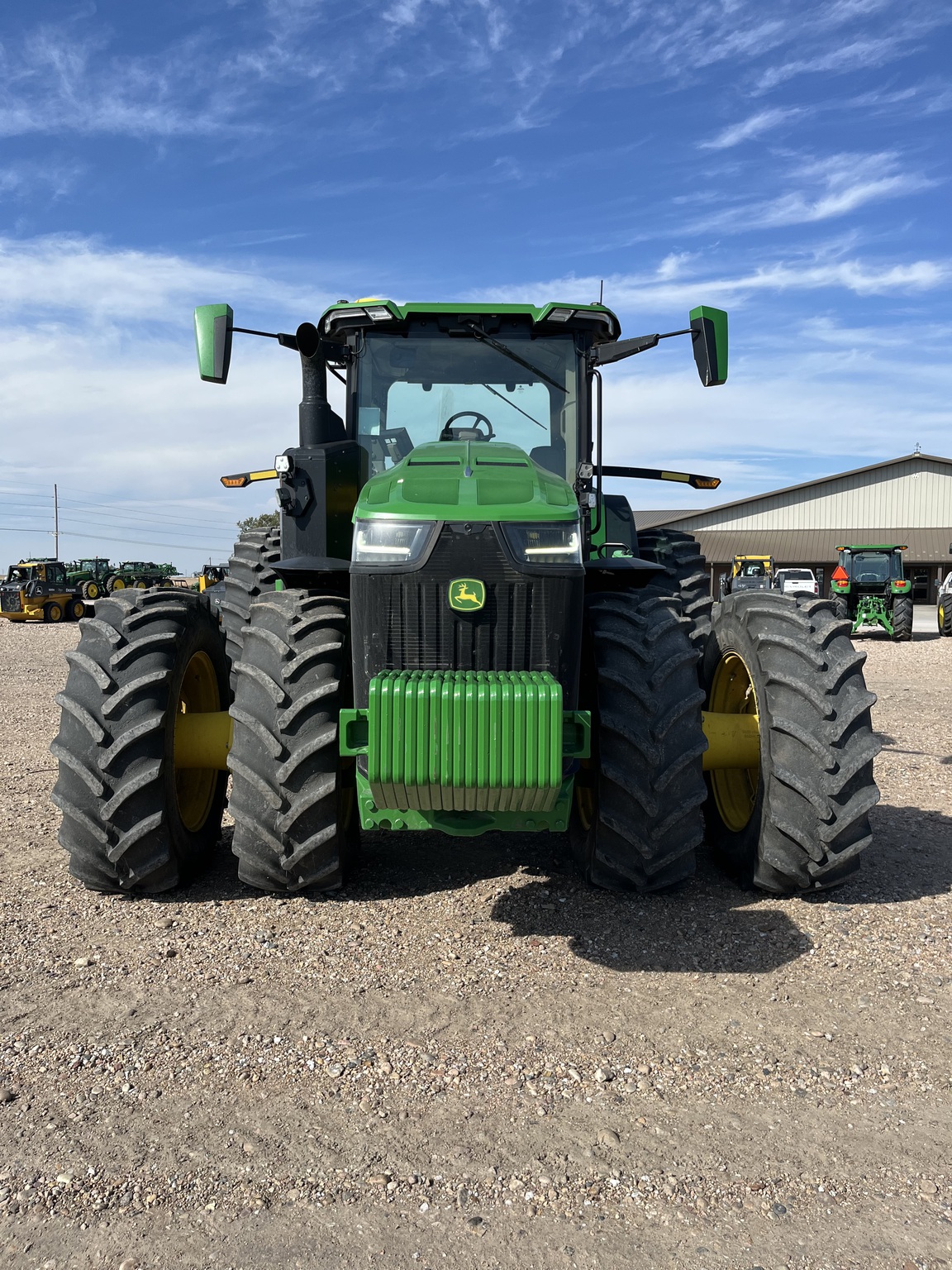 2024 John Deere 8R 370 Image 2