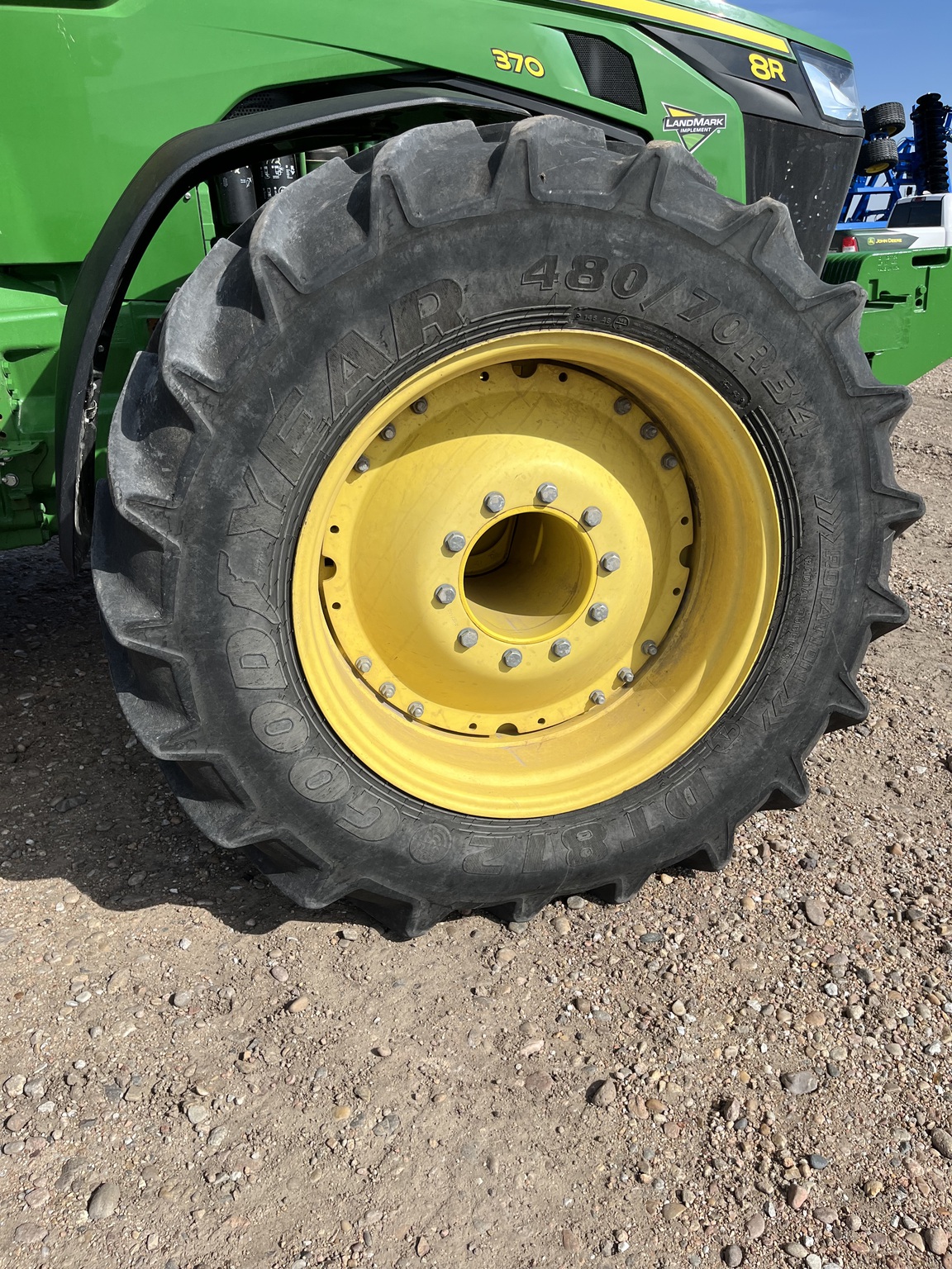 2024 John Deere 8R 370 Image 11