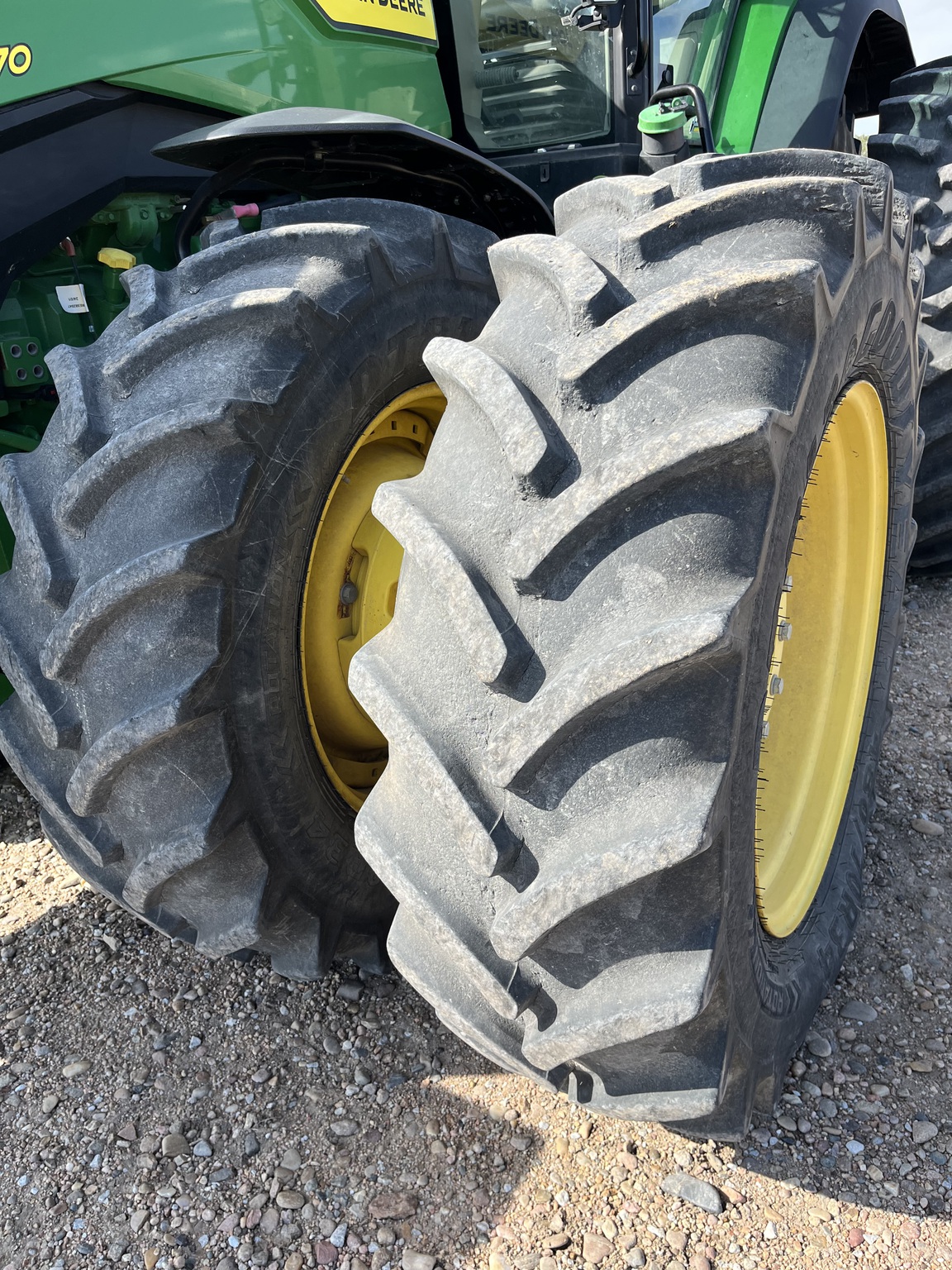 2024 John Deere 8R 370 Image 14