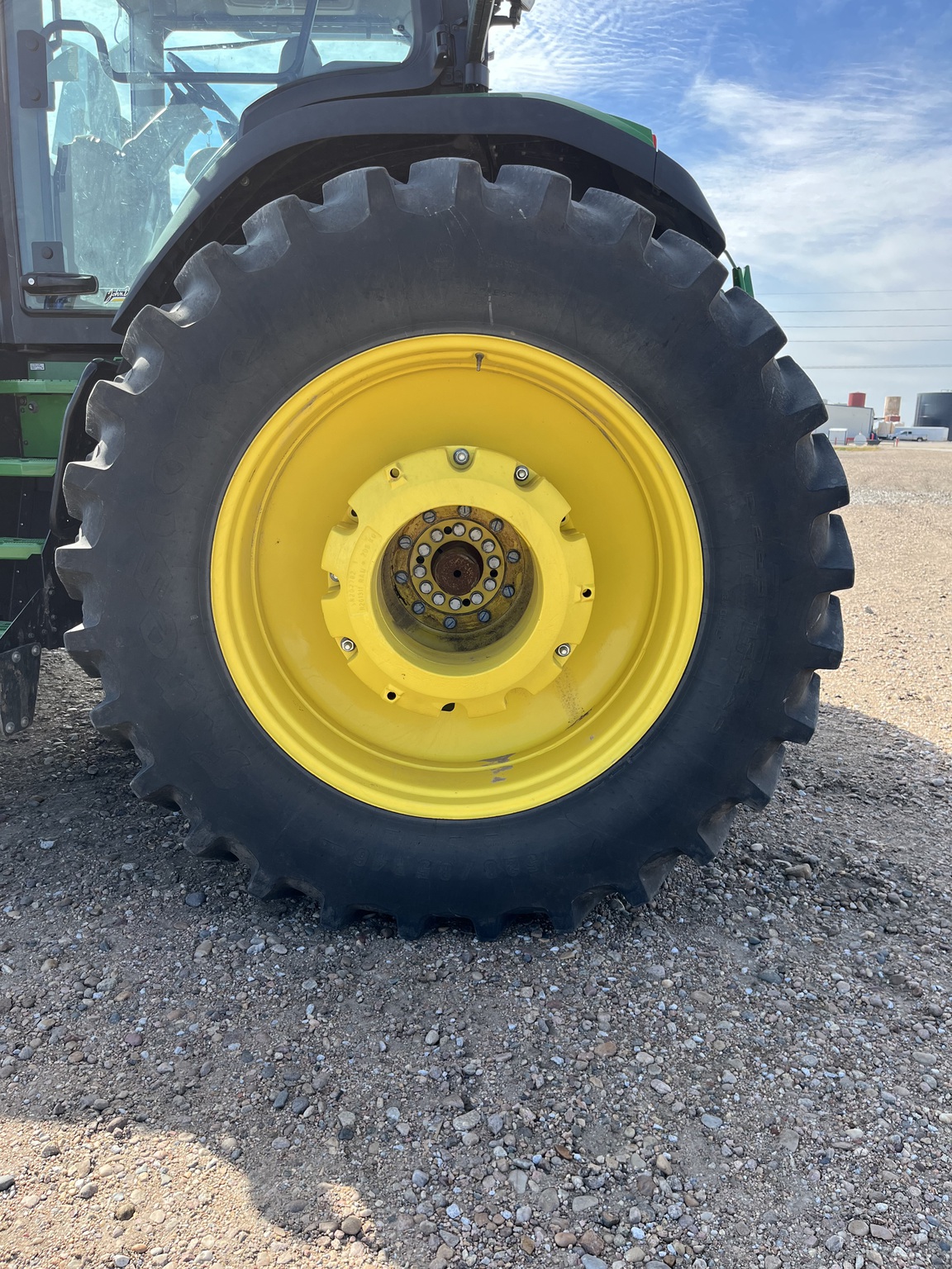 2024 John Deere 8R 370 Image 15