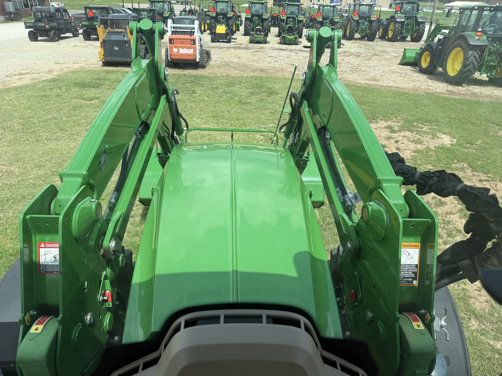 2023 John Deere 6130M Image 8