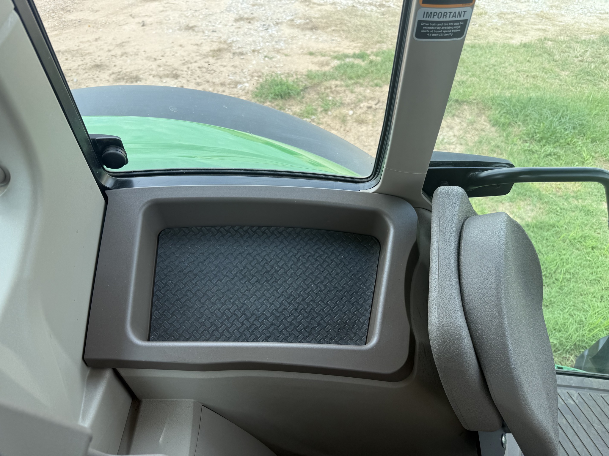 2023 John Deere 6130M Image 13